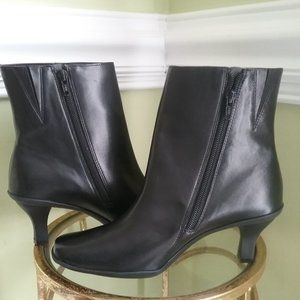 Antonio Melani Bobyn  Square Toe Leather Ankle Boots